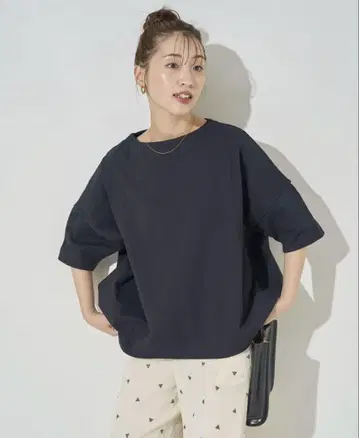 새상품 택 포함 프릭스스토어 보트넥 바스크 반팔 티셔츠