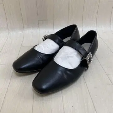 Menue (므뉴) 올웨더 비쥬 스트랩 펌프스 24cm