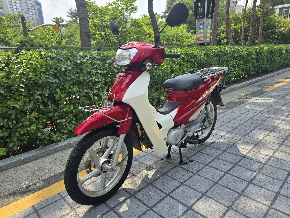 Daelim City Ace 110 front and rear disc