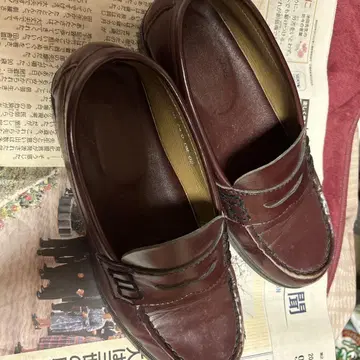 버건디 가죽 로퍼
