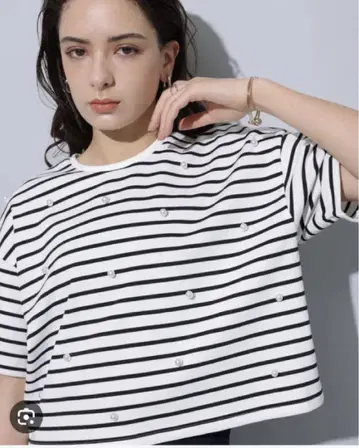 아르페쥬 스토리 오리지널 크롭 펄 티셔츠 보더