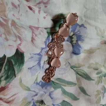 로즈 골드 하트 모티브 팔찌