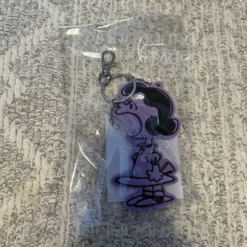 루시 peanuts cafe 키링