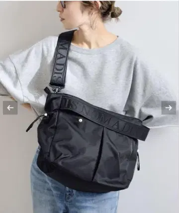 NOMADIS 노마디스 BASQUE M SLD 3 숄더백