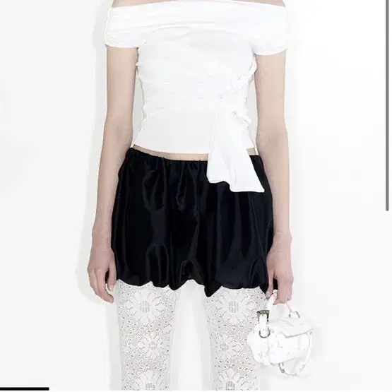 ★OPEN YY_TheOpen Product★ KNOTTED OFFSHOULDER TOP (WHITE) OPEN YY