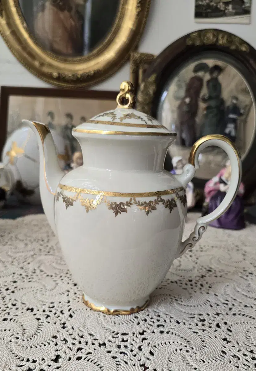 German Mitterteich Bavaria Teapot