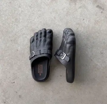 Bravest Studios Foot Clog 블랙