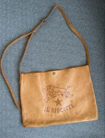 IL BISONTE 크로스 바디 백