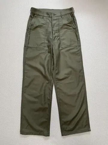 HYKE BACK SATIN BAKER PANTS 사이즈 4