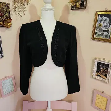 노카라 블랙 자켓 꽃무늬 자수