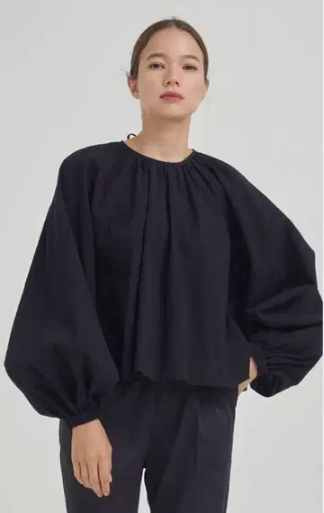 yori 포코포코 개더 블라우스 블랙 새상품