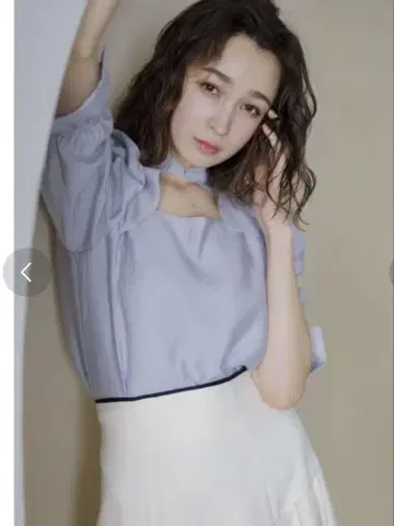 dazzlin 후지이 사치 콜라보 2WAY 태국 블라우스
