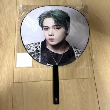 츠루보 시오토, 부채, 도쿄 돔