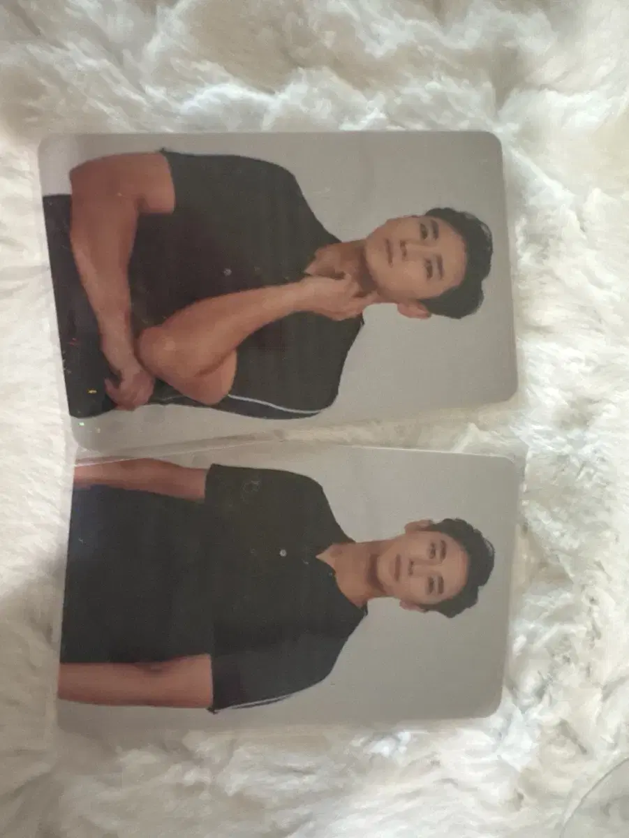 Zuu Jihoon fanmeeting entrance photocard 2019, available only until the 26th