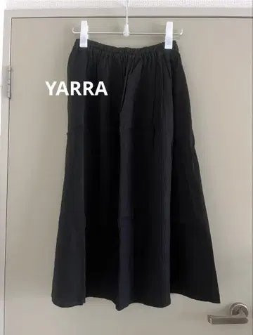 "YARRA" 리투아니아 린넨 롱 스커트, 블랙