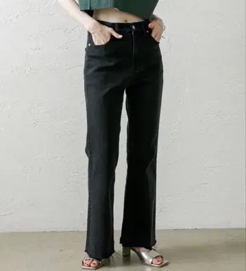 mystic 센터 스티치 데님 [3사이즈 전개]