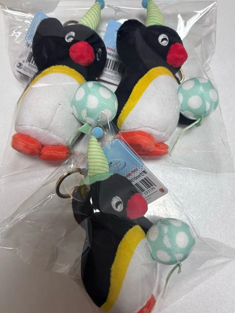 Bulk) Today only special price!! Pingu Party Balloon Doll Keyring