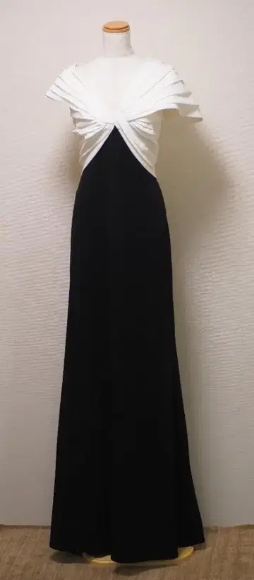 TADASHI SHOJI 롱 포멀 드레스 '8' / 11-13호 정도