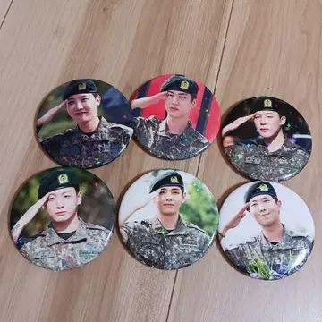 BTS 캔뱃지 6개 58mm 핀 배지 한국 굿즈 홀로그램 캔 배지
