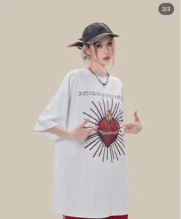 지하인 티셔츠 하트