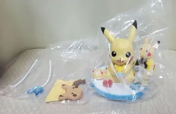 피카츄 피규어 (박스 없음)