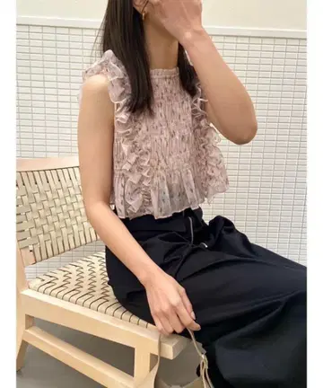 SNIDEL 백 리본 셔링 블라우스 연한 핑크