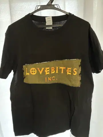 LOVEBITES 티셔츠 M 사이즈