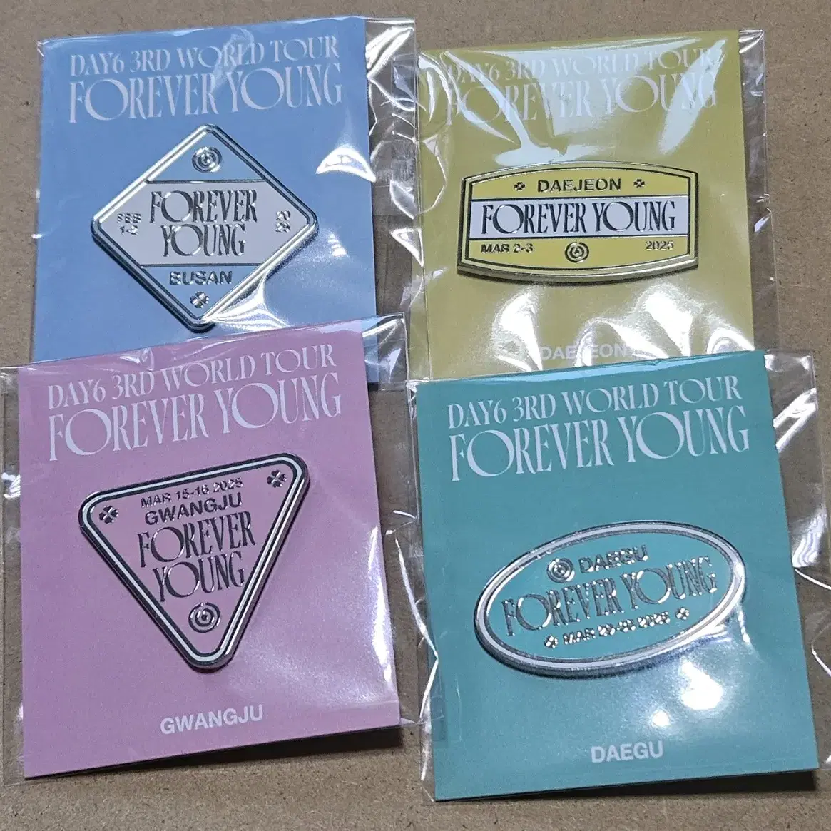 期間限定☆DAY6☆FOREVER YOUNG マルチポーチ☆ DAY6 - [FOREVER YOUNG] 3RD WORLD TOUR IN JAPAN OFFICIAL MD