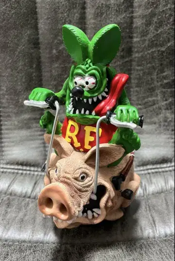 "RatFink Riding HOG" COINBANK