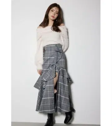 rienda 체크 프릴 슬릿 스코트 숏 팬츠