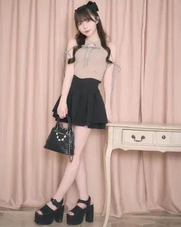 미셸 마카롱 S 사이즈 슬림 레그 스커트 슬림한 다리 블랙