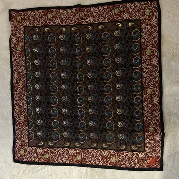 VAKKO 소용돌이 무늬 스카프 90cm