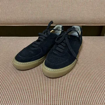 BEAMS mata 블랙 스웨이드 로우 컷 스니커즈 40