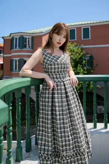 herlipto 여름 트위드 미디 드레스