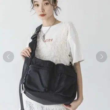 JEANASIS 나일론 벨트 바디 백 블랙