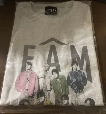 타임리스 무늬 화이트 티셔츠