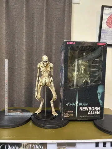NEWBORN ALIEN 1/5 스케일 피규어 페인팅 완료품