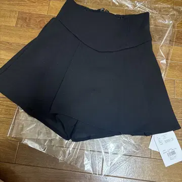 다리치 Darich 아름다운 실루엣 미니 스커트 블랙 FL 택 포함