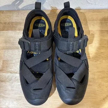 KEEN 샌들 블랙
