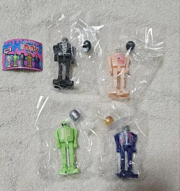 부토비 무릎 쿵쿵, 인간이 아닌 존재 편, 가챠가챠