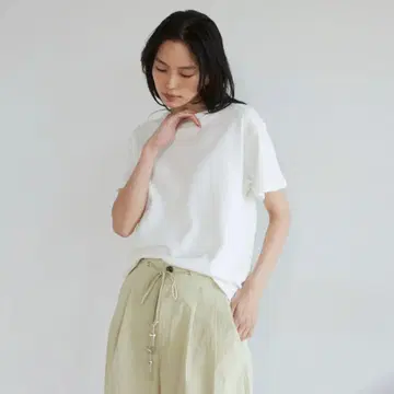 C/2FACE 크루넥 MEDIUM 티셔츠