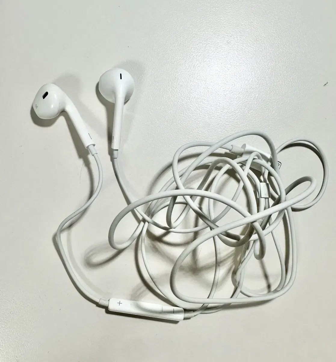 Apple EarPods Wired Earphones