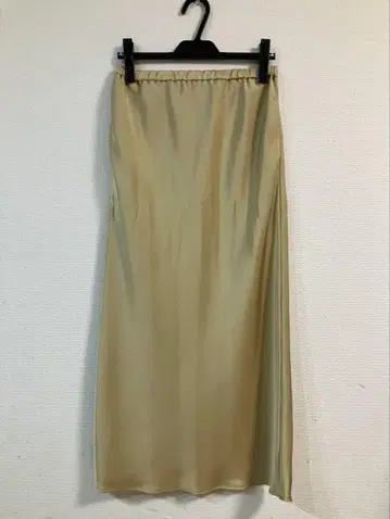 KBF 새틴 내로우 스커트