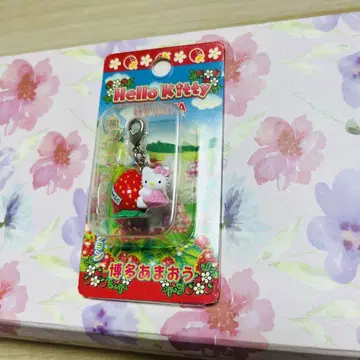 레어 지역 한정 키티 헬로키티 딸기 스트랩