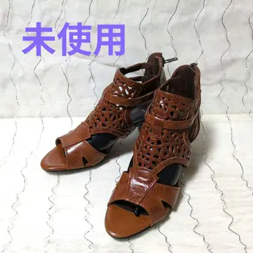 PLAYVELY 가죽 샌들 메쉬 샌들