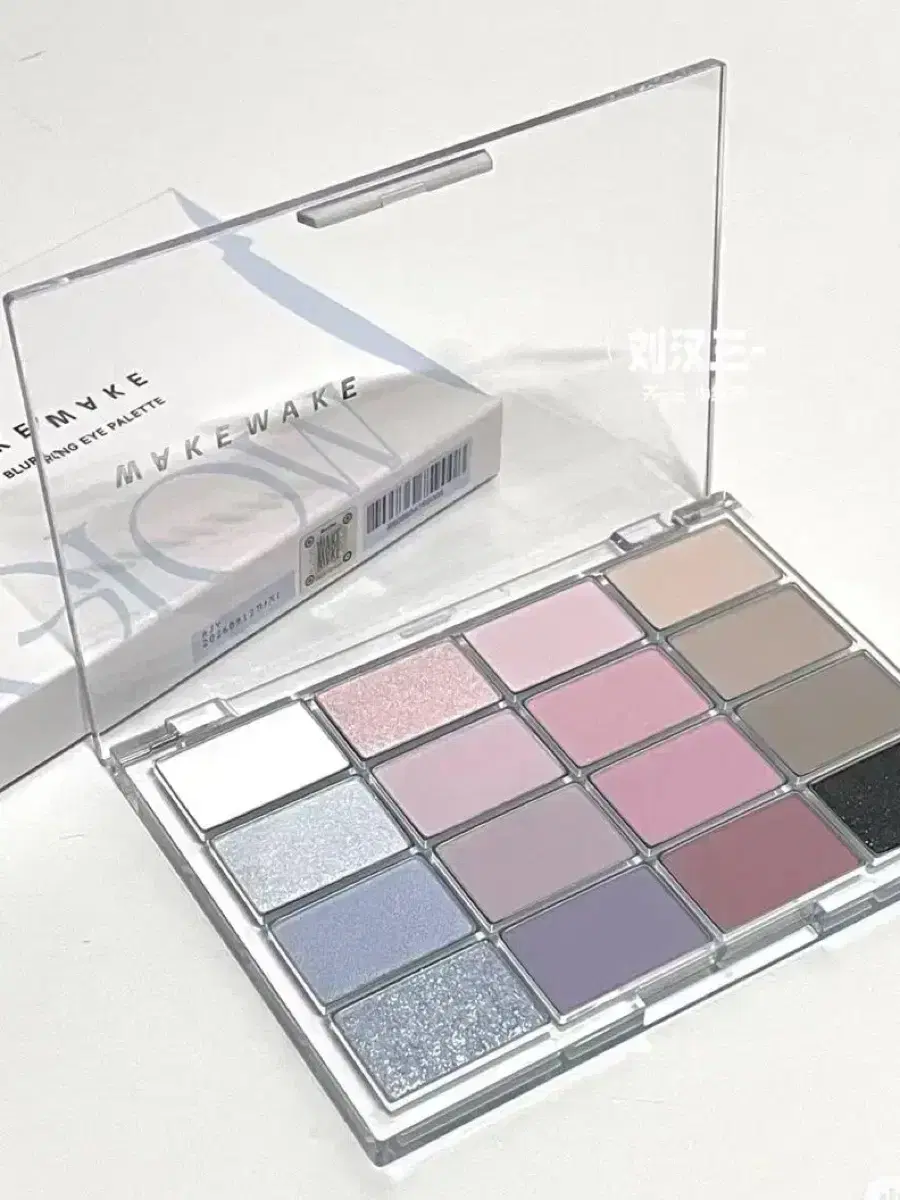 (sealed) Wakemake Blue Core Blurring 13 Shadow Palette Winter Cool