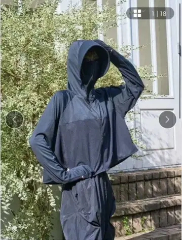 나루세 아이리 차광 후드티 미사용 새상품 완판템