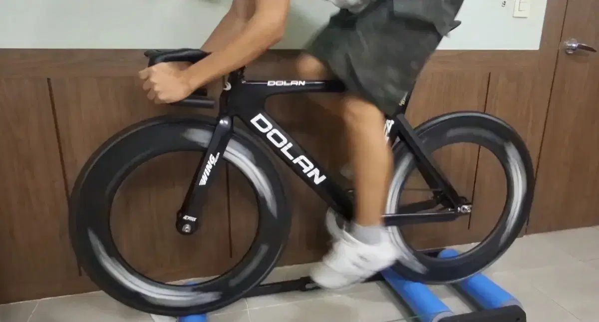 Dolan DF4