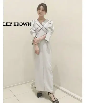 LILY BROWN 새상품급 그레이지 크로스 디자인 롱 원피스