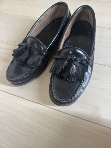 콜한 태슬 로퍼